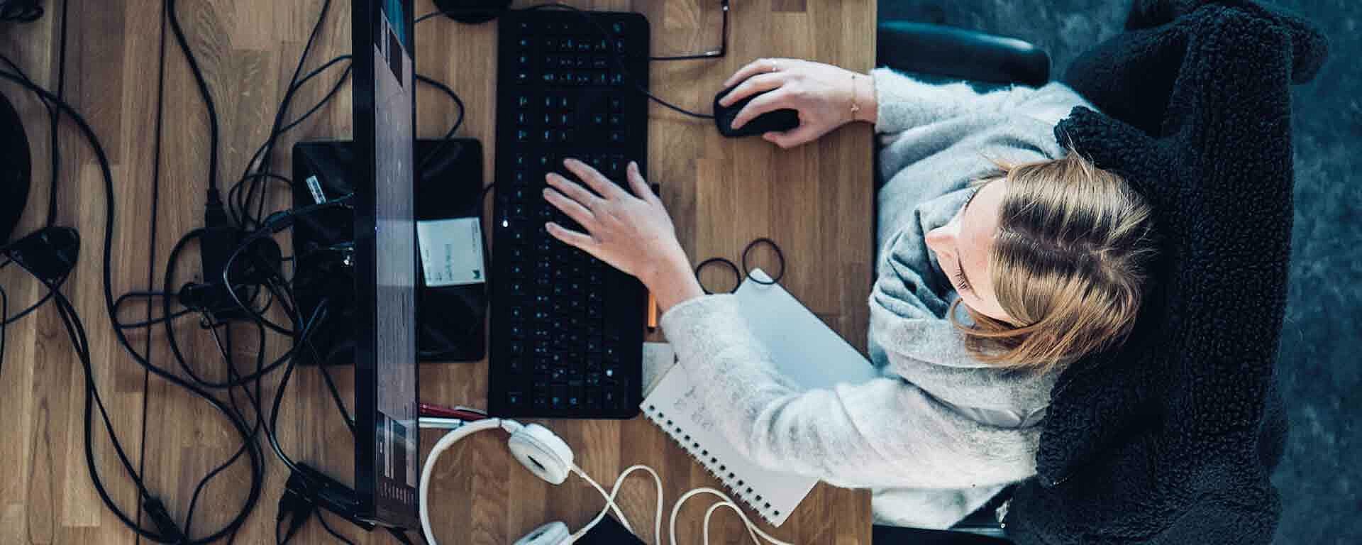 Hero background jobs backoffice 1